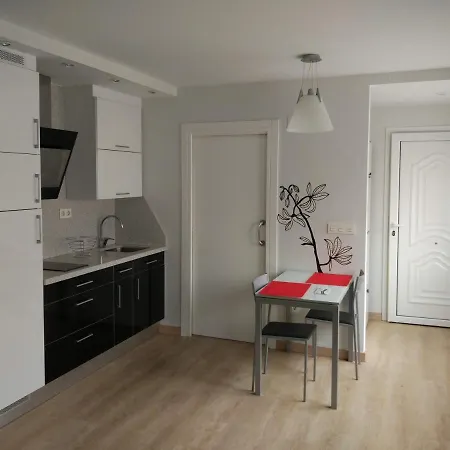 Daire Bonito Loft En Ermua. Comodo Y Funcional. *